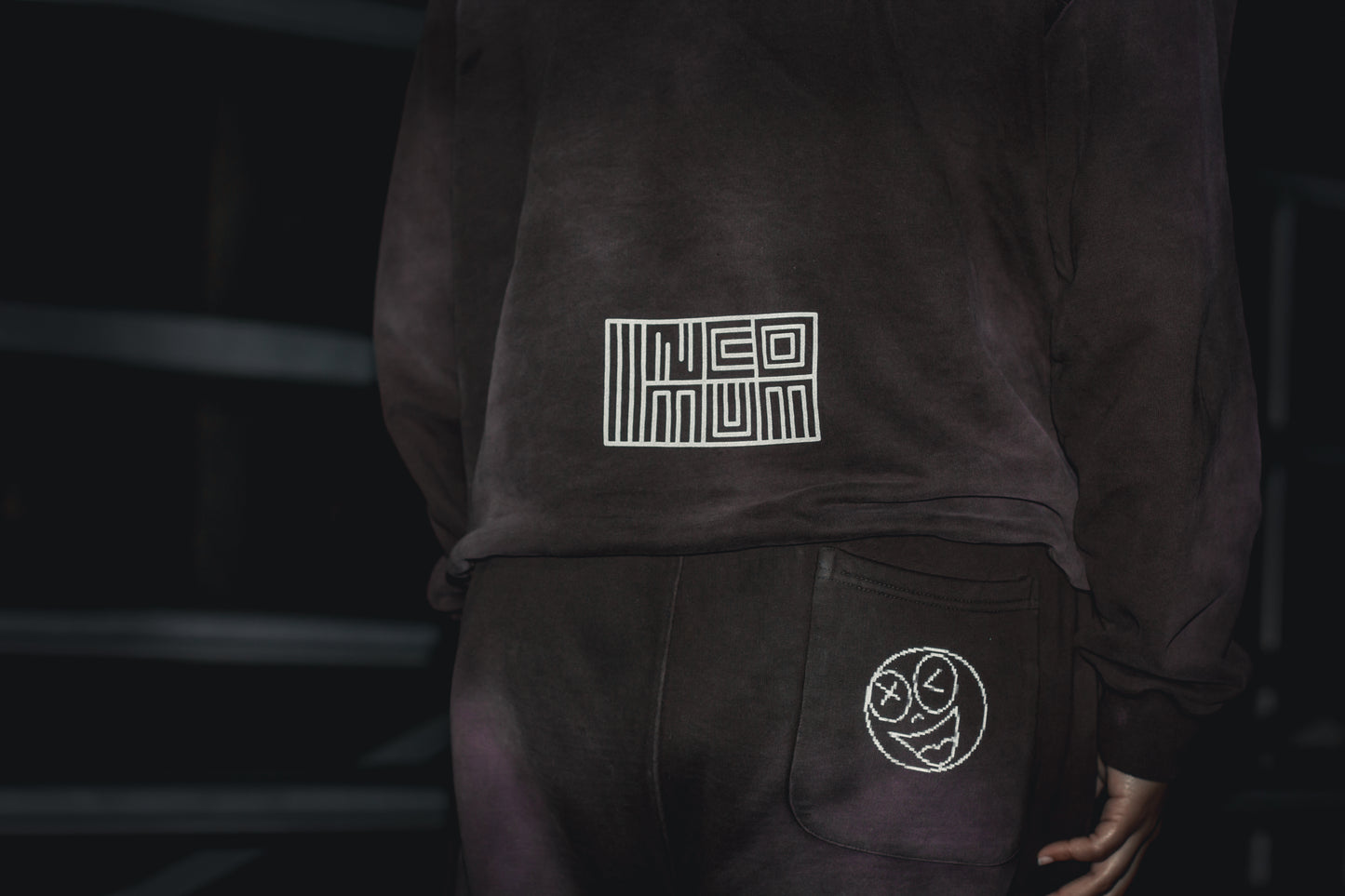 delulu • sweatpants