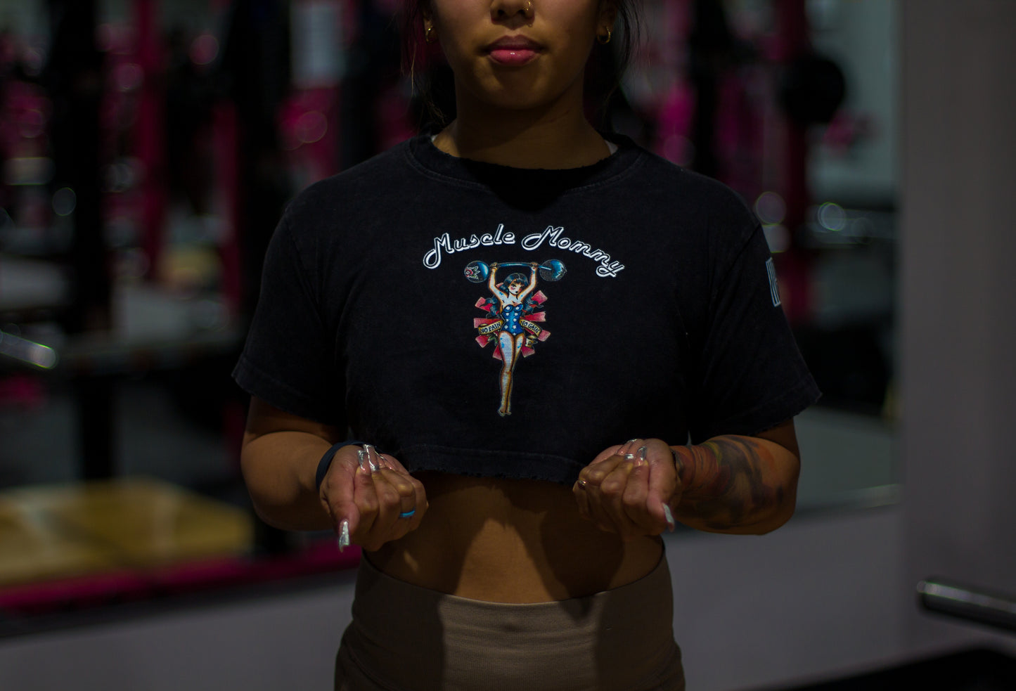 muscle mommy • petite